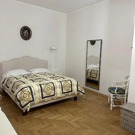 Cri's House Apartman *